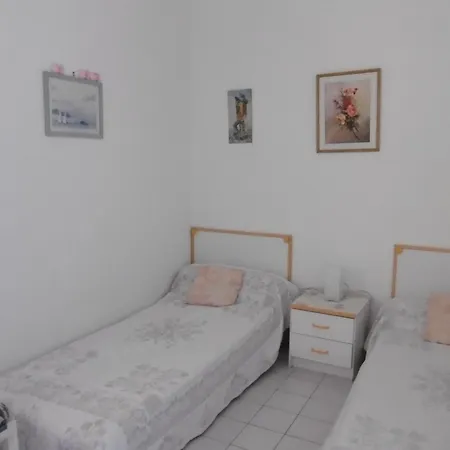 **gruissan : Climatisee, 6 Pers, Piscine, Acces Direct Plage, Parking, Commerces Proches** - Fr-1-796-53 Gruissan