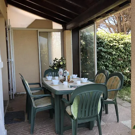 **gruissan : Climatisee, 6 Pers, Piscine, Acces Direct Plage, Parking, Commerces Proches** - Fr-1-796-53 Holiday home *
